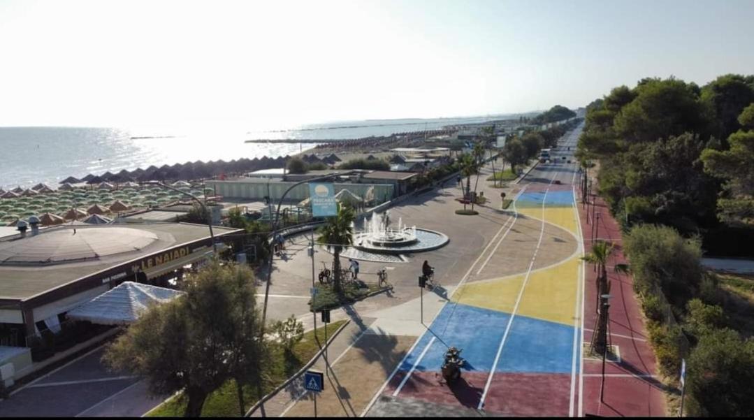 Appartamento Nuovissimo Ad Un Passo Dal Mare Montesilvano Luaran gambar
